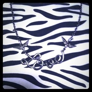 simple and cute love necklace