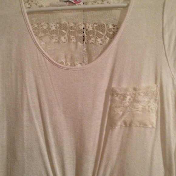 White - Picture 2 of 3