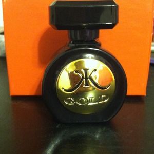 BRAND NEW Kim Kardashian Gold perfume!!