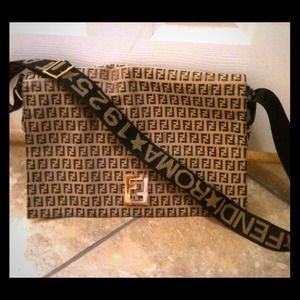 ✨✨SOLD✨✨FENDI messenger bag