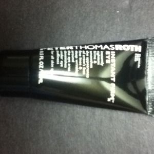 Peter Thomas Roth instant firm eye
