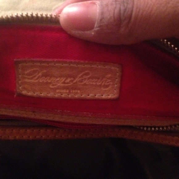 Dooney&Bourke - Picture 3 of 3