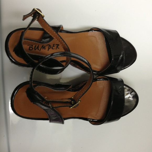 Patent black and faux fur cheetah print platforms - Picture 2 of 3