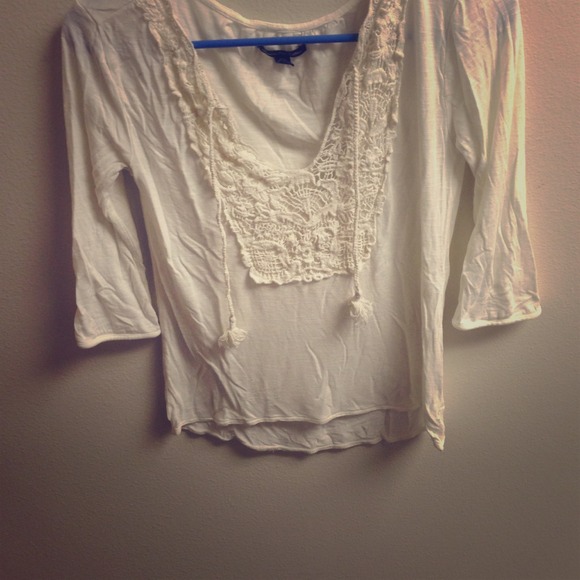 Off-white Lace 3/4 American Eagle Blouse - Picture 1 of 3