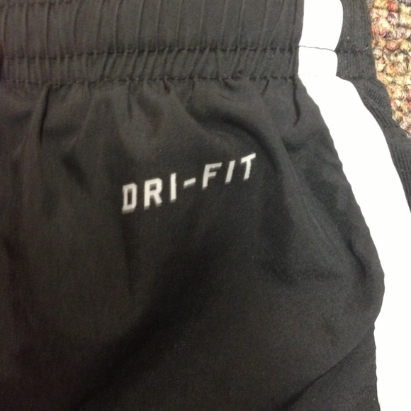 Black & White Nike Running Shorts - Picture 3 of 3