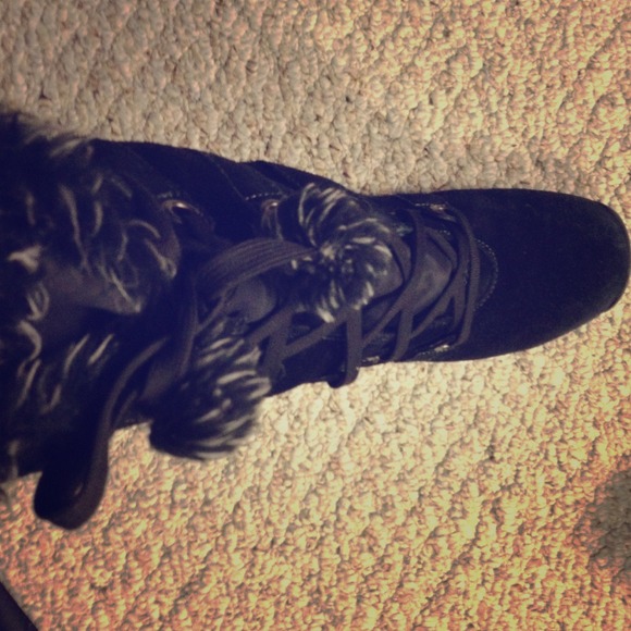 Super warm cute black boots