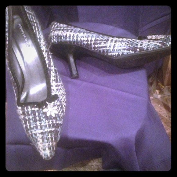 Tweed highlights heels