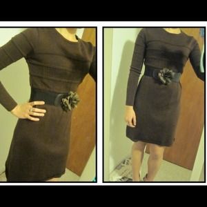 Ann Taylor 100% wool dress size xs fits like a S