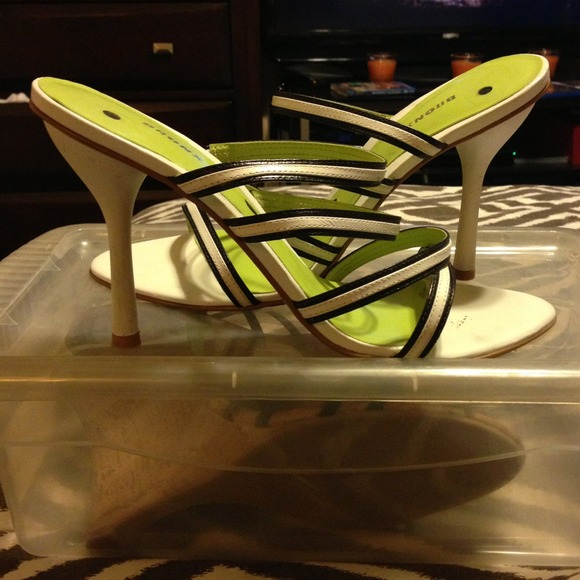 Bronx white black and lime green