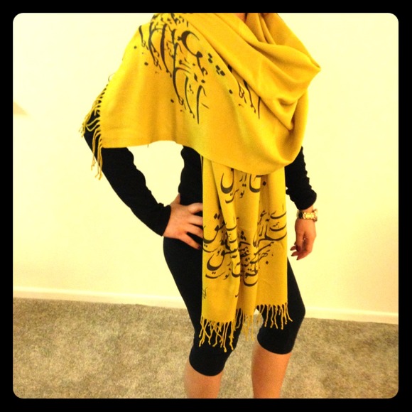 Accessories - Persian Farsi poem calligraphy scarf