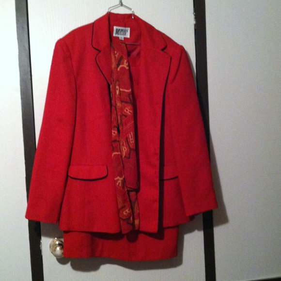 Blazer skirts set with scarf never worn REDUCED