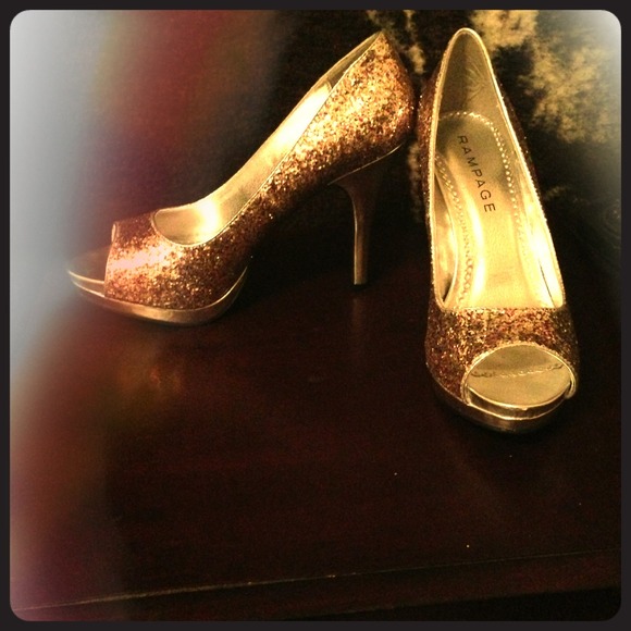 Multi glitter heels. Size 9. Only wore once! - Picture 1 of 4