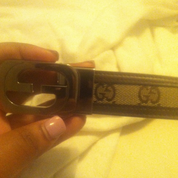 Gucci belt reversible