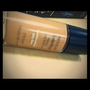 Revlon: ColorStay #370 Toast
