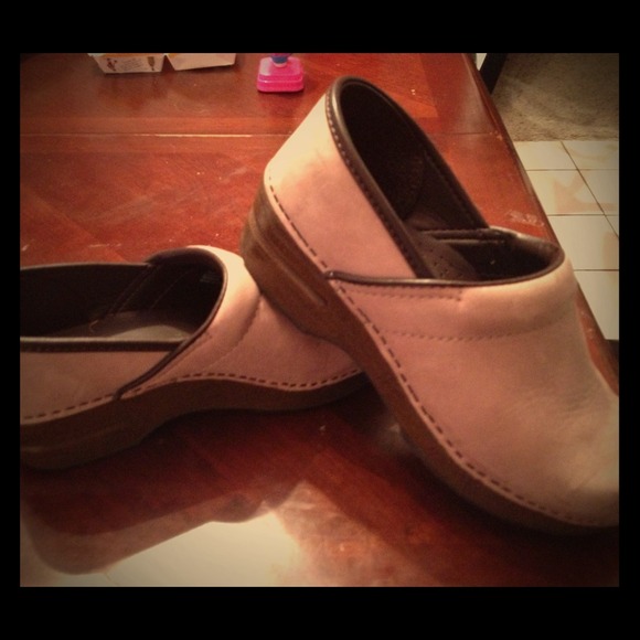 Dansko tan leather clogs