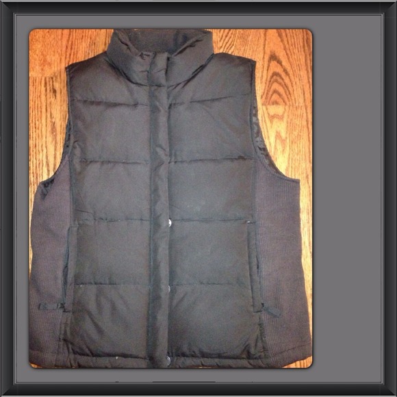 REDUCED! Gap Black WARM Puffer Vest