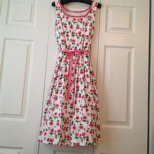 Gorgeous Spring dress for very particular ladies..