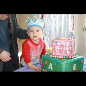 Meet the seller and son (: