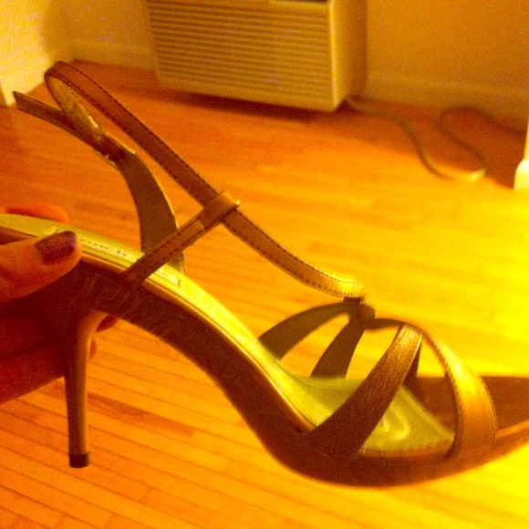 Size 8 prom shoes - Picture 1 of 2