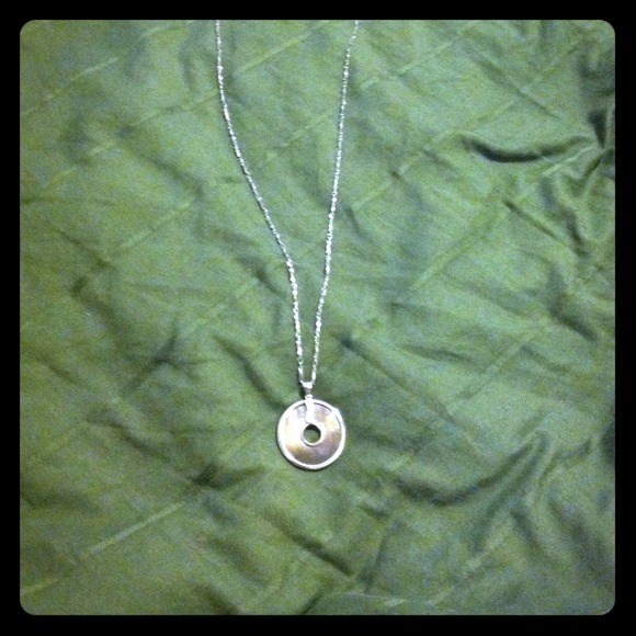 Cookie lee mother of pearl disc longchain necklace