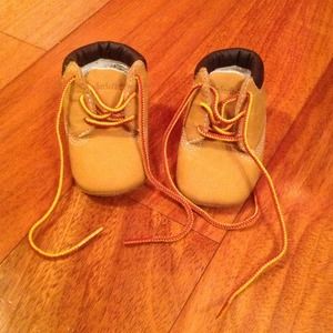 Newborn Timberland booties
