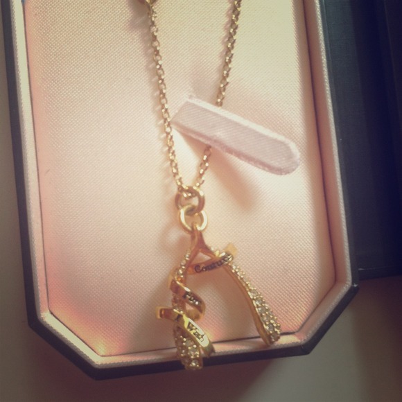 Juicy couture wishbone necklace