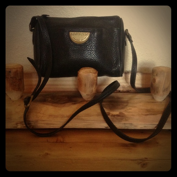 Black leather Perry Ellis Portfolio Bag;)