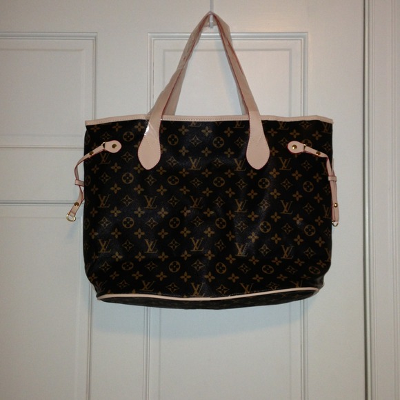 Sold in a bundle with leather skirt.