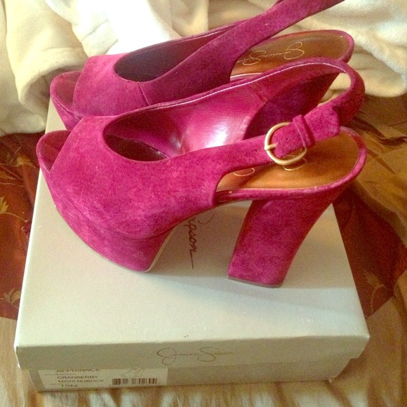 Jessica Simpson platforms