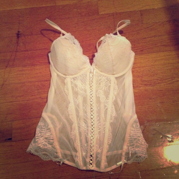 Victoria Secret Cream Lace Bustier Lingerie
