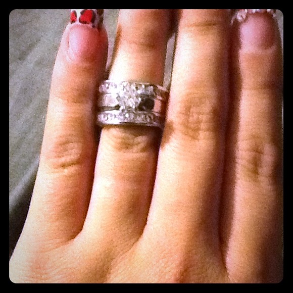 Cz white gold plated ring. 2 pieces!