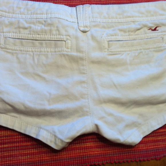 :) Hollister shorts
