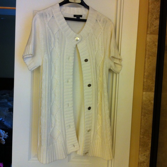 Bone colored Alfani Sweater