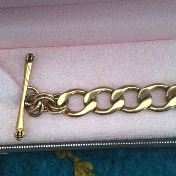🔴SOLD🔴 Juicy Couture charm bracelet - Picture 4 of 4
