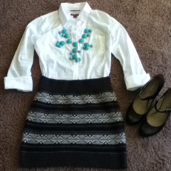 Black and gray sweater skirt