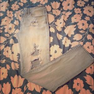 Destroyed bullhead skinny jeans 💝