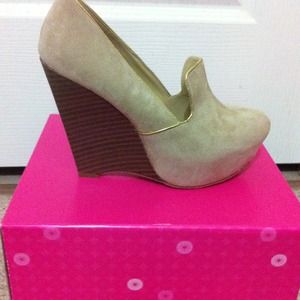 ❎❎❎SOLD ❎❎❎NWT wedges!!! ❤