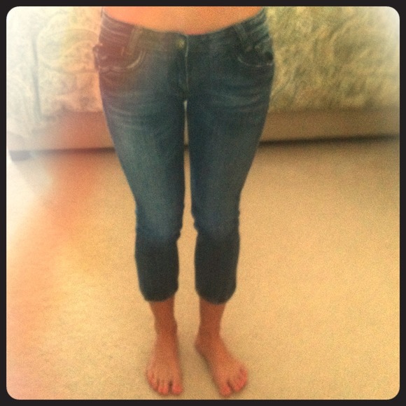 Express capris