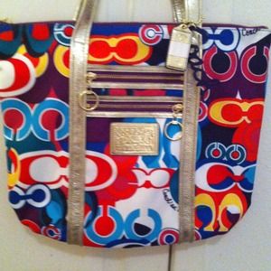 Coach Poppy Authentic