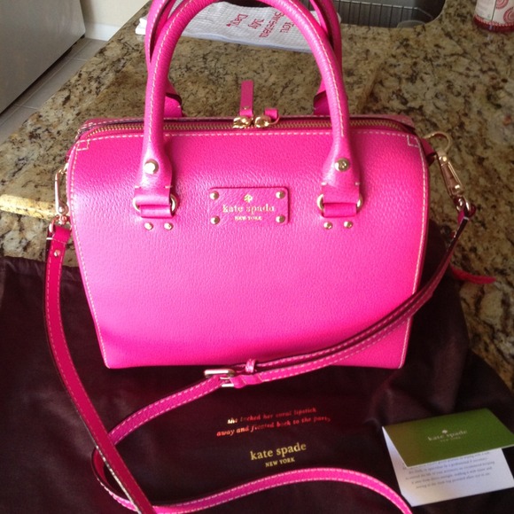 👛SOLD👛 NWT Kate Spade Wellesley Satchel
