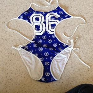 🔴SOLD🔴Victoria's Secret pink monokini