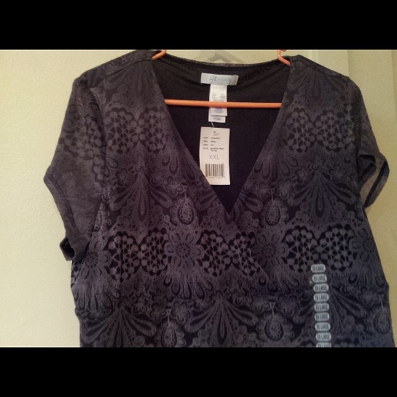 Colorful printed top. - Picture 3 of 3