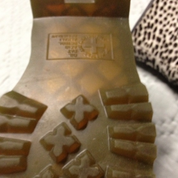 Sold - Picture 3 of 4