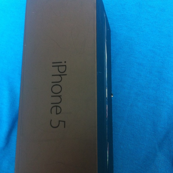 *Sold* IPhone 5 - Picture 3 of 3