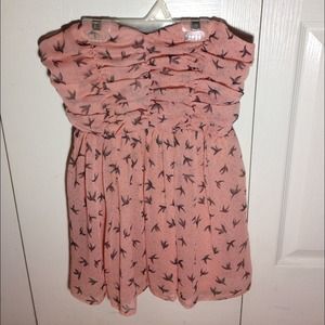Forever 21 strapless pink blouse