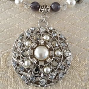 Exquisite pearl necklace-black,grey,white,blue