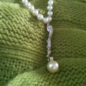 Pearl and sparkle Y necklace