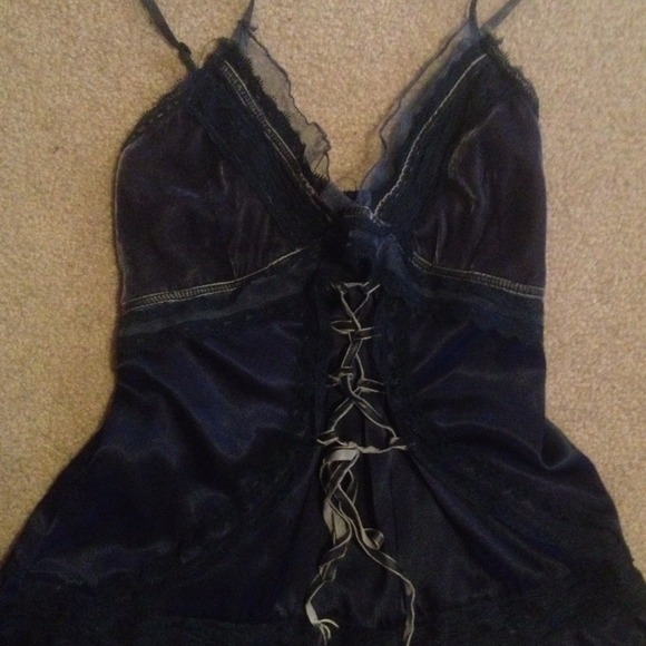 ***SOLD****Navy lace up tank, m