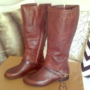 Brand New UGG Australia Women's Channing II Boot