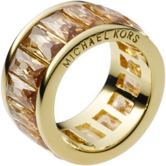 Michael Kors Jewelry - 💍New Gold MK Kors ring 7.5 rose champain stones